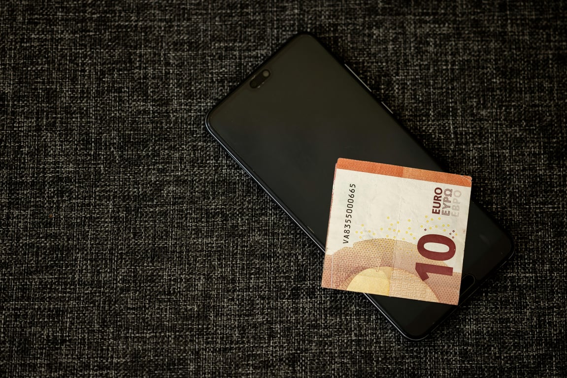 Turn Spare Change into Savings with These Innovative Money Apps