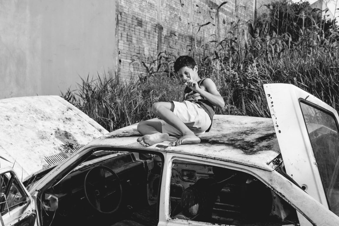 Classic Cars vs. Electric Vehicles: Why Heritage Still Holds Value