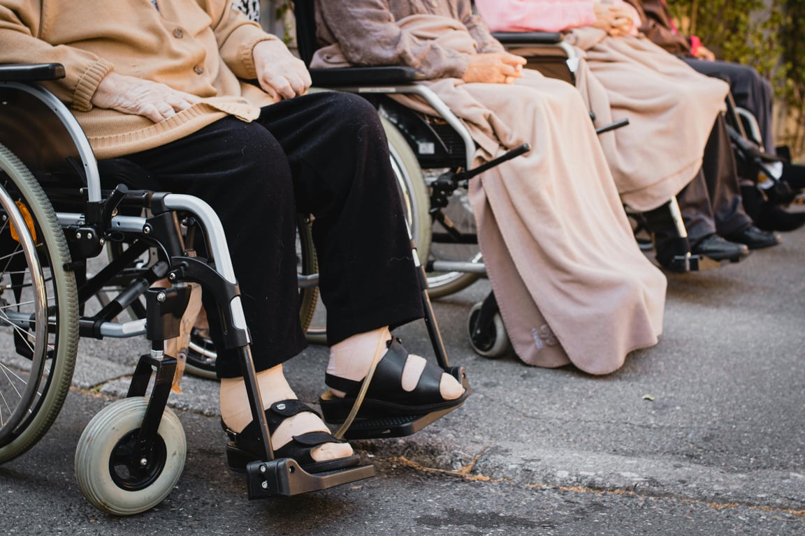 Medicare Part B Makes Portable Oxygen Rentals Accessible for Seniors' Health Needs
