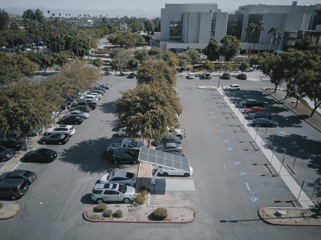 Electric Vehicles vs. Traditional Cars: Unveiling the True Cost and Sustainability Edge