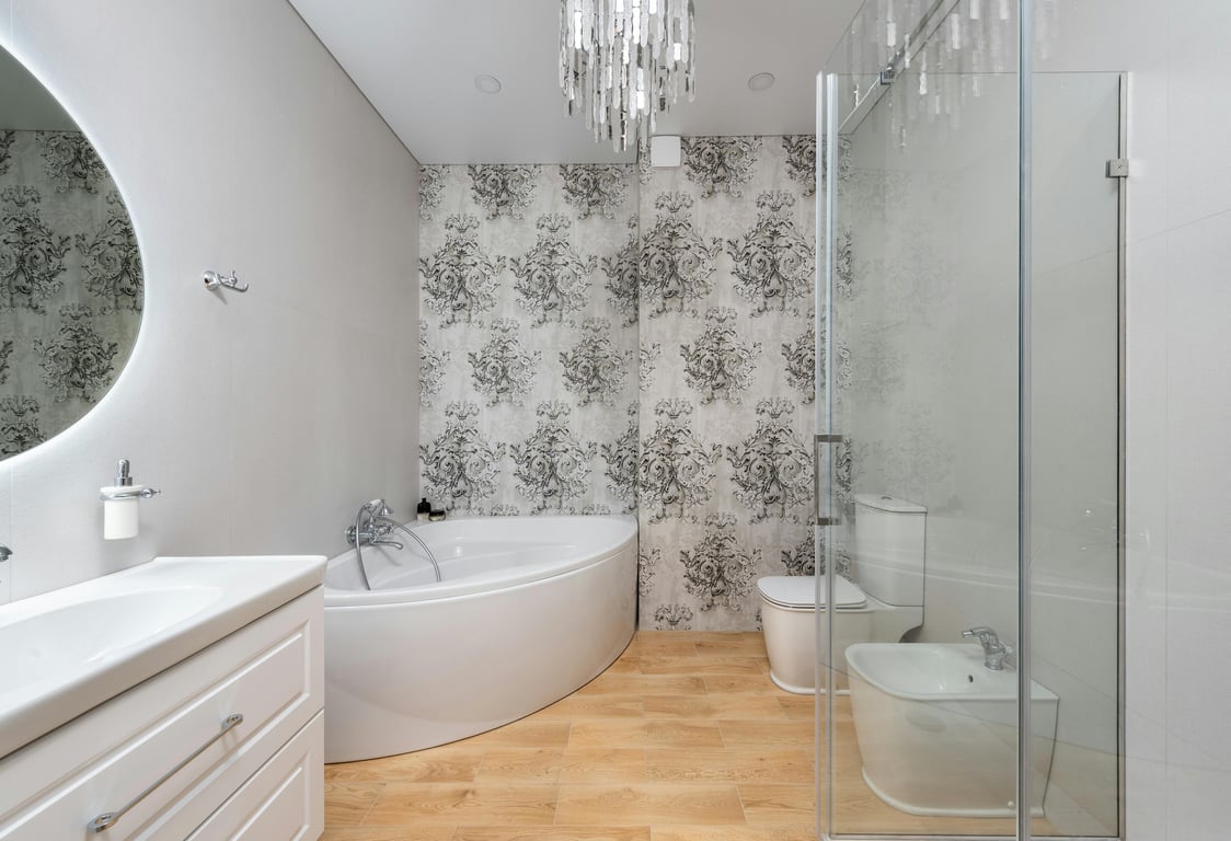 Design the Ultimate Bathroom Retreat with Seamless Walk-In Showers and Luxurious Bathtubs