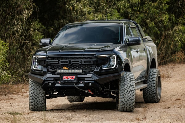 The Benefits of Installing a Lift Kit on Your Truck