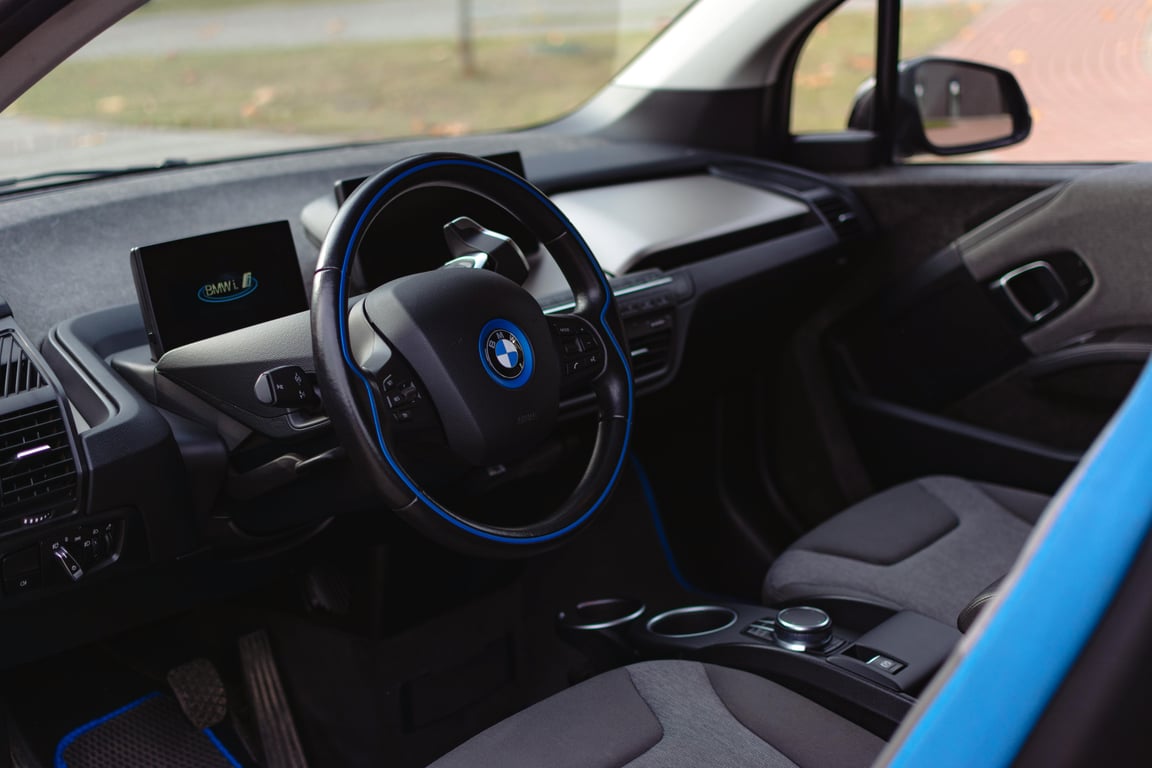 The Future of Electric Vehicles: Innovations Driving Change