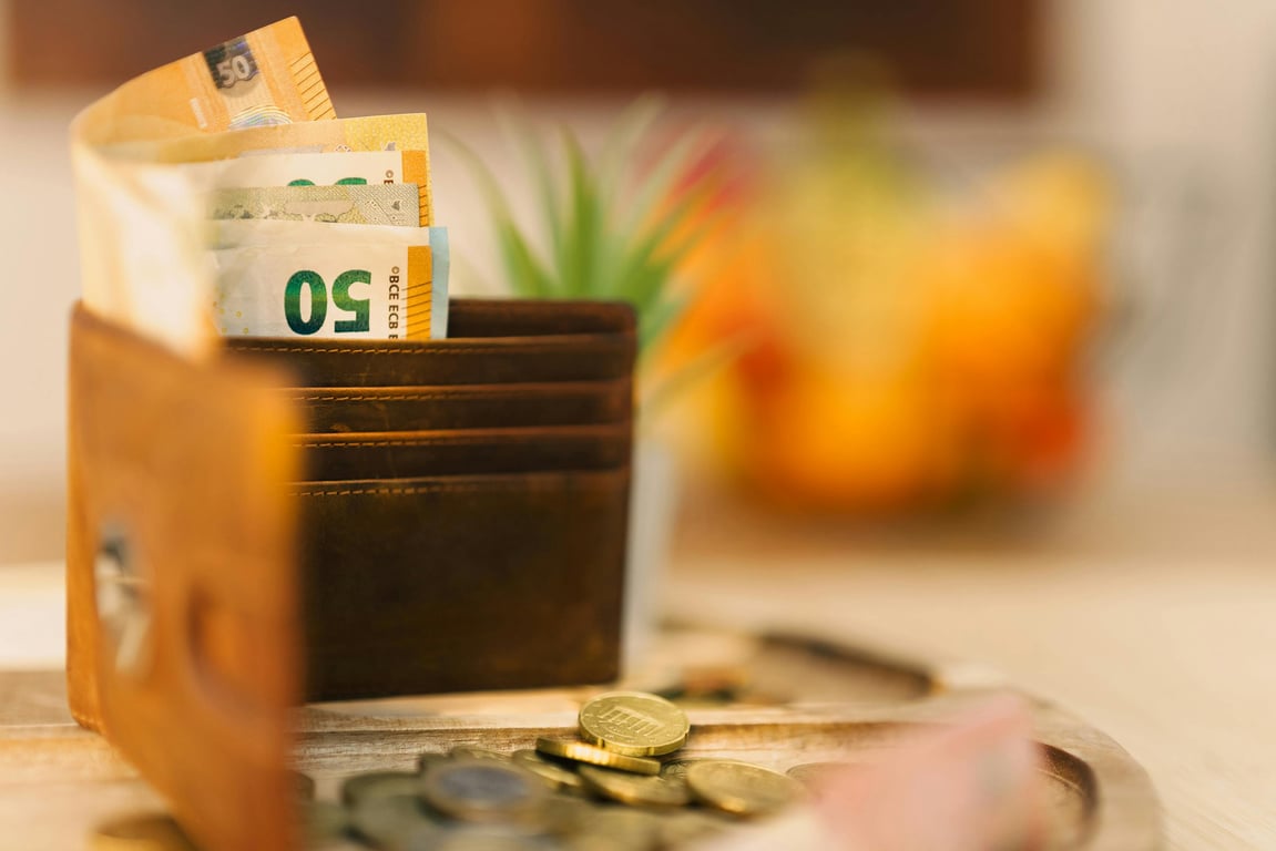 Grocery Shopping Hacks to Shrink Your Monthly Expenses