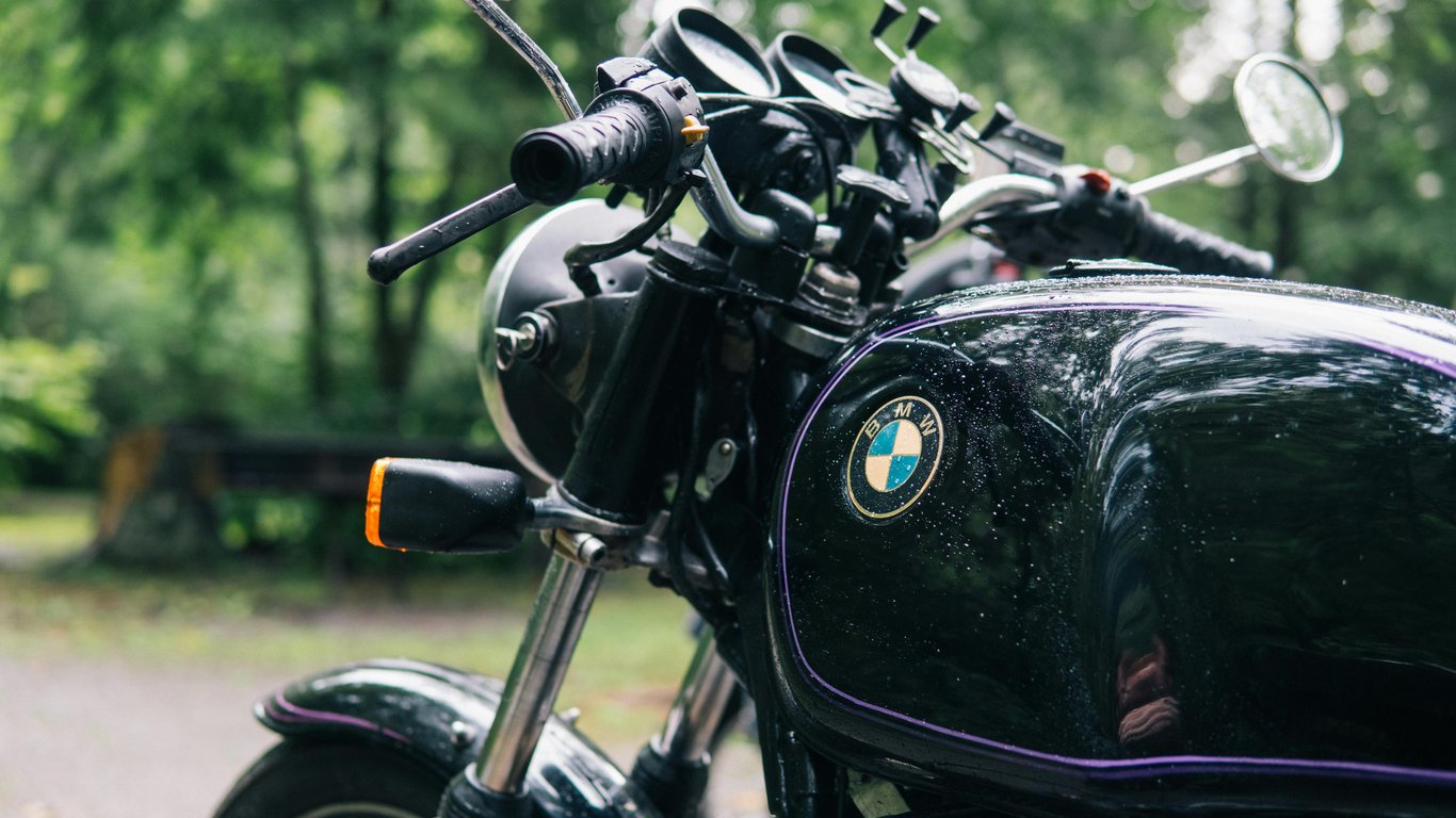 Exploring the Evolution of Car Design: From Compact Rides to Spacious SUVs