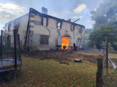 Maison détruite par incendie