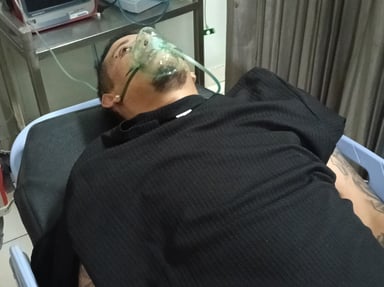 Soutien à Khalifa après grave accident de la route à Bali