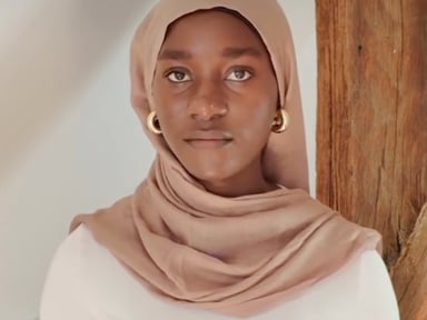 Aidons Khadija à publier son livre