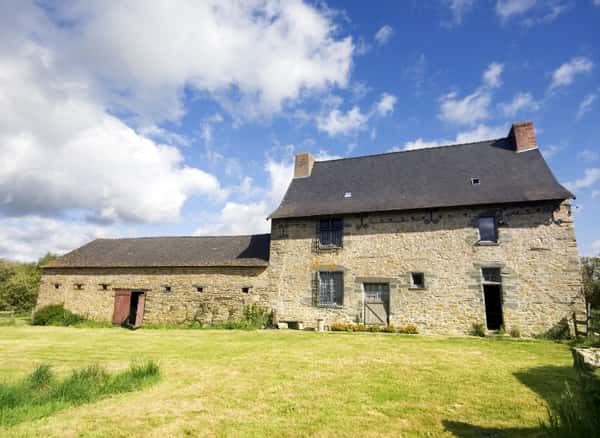 J'achète une maison ancienne à Toulouse : quels diagnostics demander en plus des obligatoires ?
