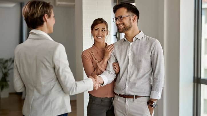Mandataire et agent immobilier : quelles sont les différences ?