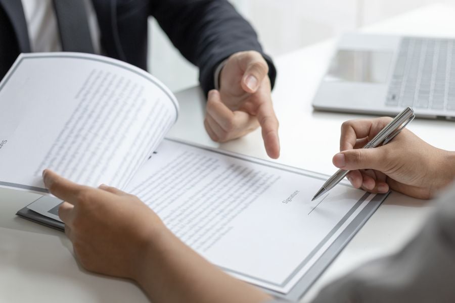 signature de vente pour un logement haut de gamme