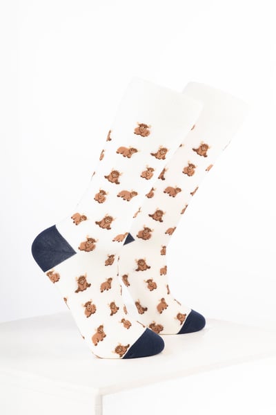 Women’s Bamboo Rich Cow Ankle Socks - Highland Cow Cream