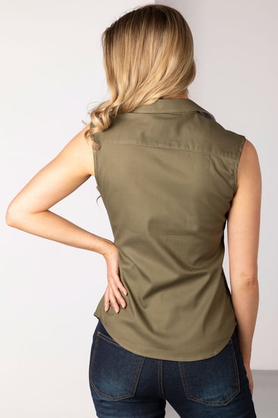 Schlichtes ärmelloses Damenhemd – Hannah - Khaki