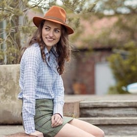 Was man zu einem Pferderennen anziehen sollte