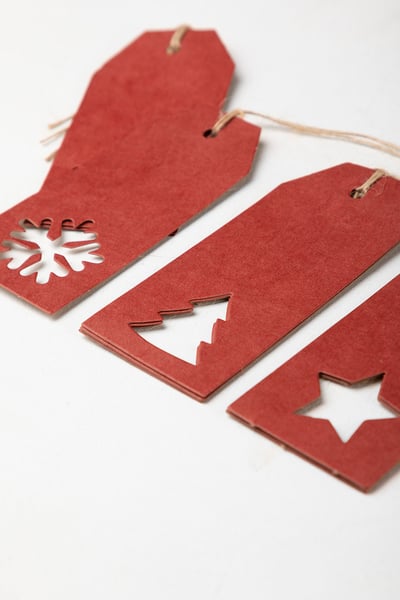 Kraft Paper Christmas Gift Tags - 12 Pack - Red
