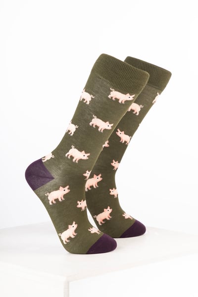 Women’s Bamboo Rich Animal Ankle Socks - Pink Pig Dark Olive