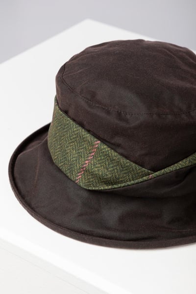 Ladies Twisted Band Wax Hat - Danby - Brown
