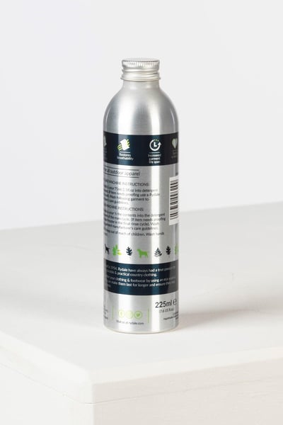 Nettoyant pour vêtements d&#39;extérieur - 225 ml