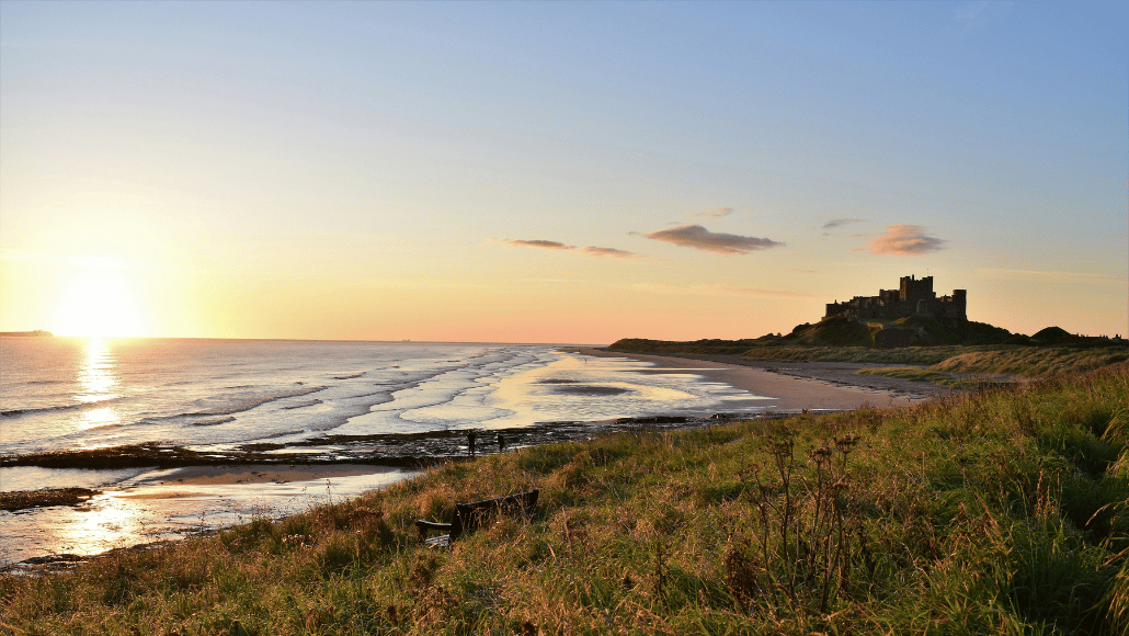 Der Strand vor Bamburgh Castle, Northumberland