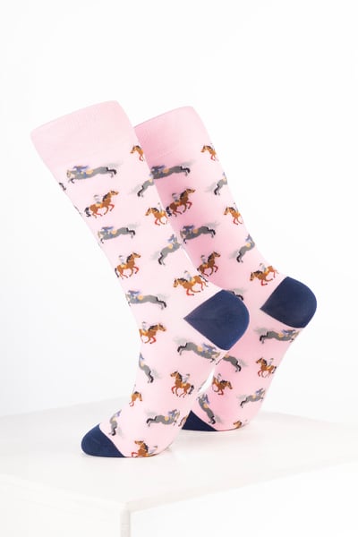 Women’s Bamboo Rich Horse Print Ankle Socks - Ridden Horse Soft Pink