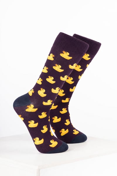 Men's Bamboo Rich Bird Ankle Socks - Rubber Duck Wine