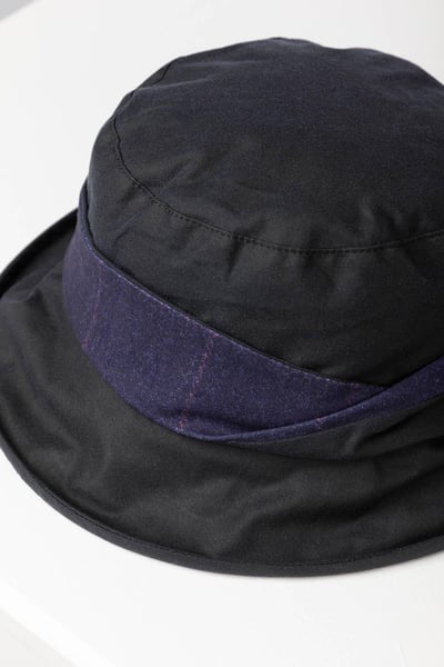 Ladies Twisted Band Wax Hat - Danby - Navy