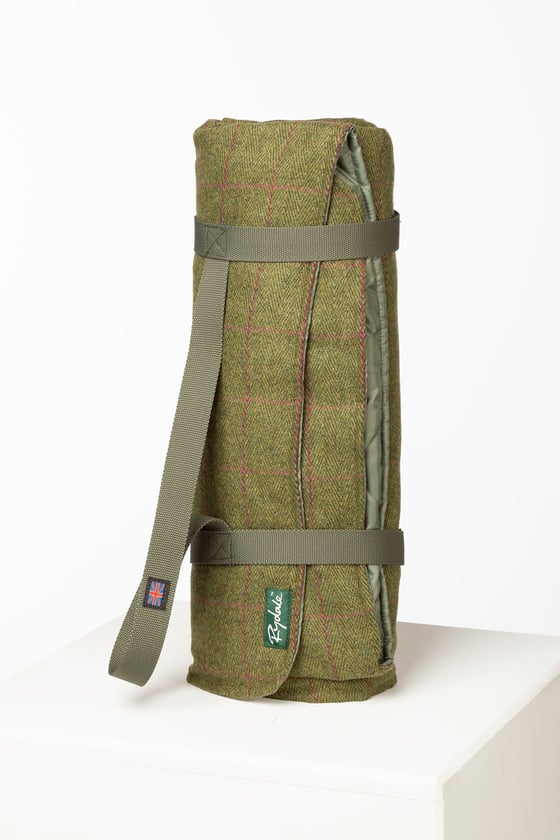 Tweed discount picnic blanket