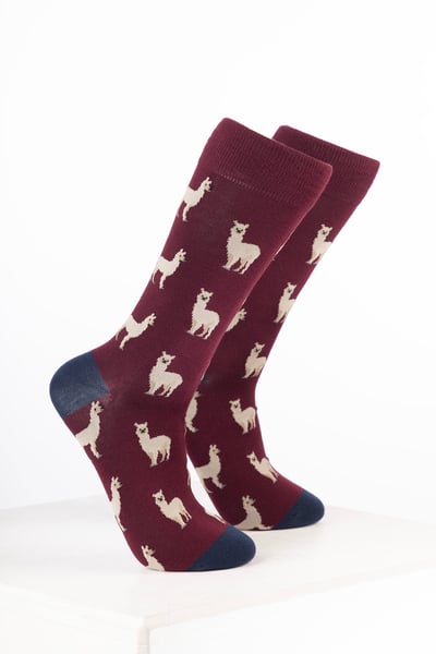 Men’s Bamboo Rich Animal Ankle Socks - Llama Wine