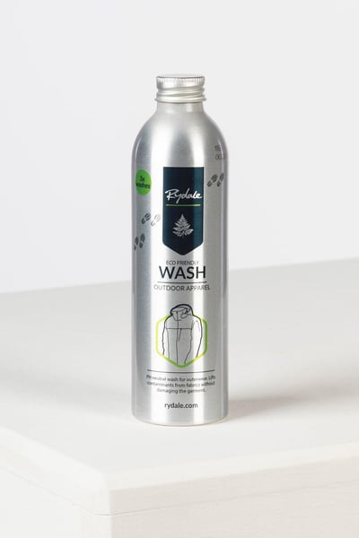 Nettoyant pour vêtements d&#39;extérieur - 225 ml