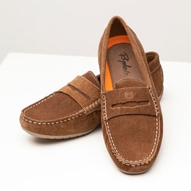 How to Wear Driving Shoes