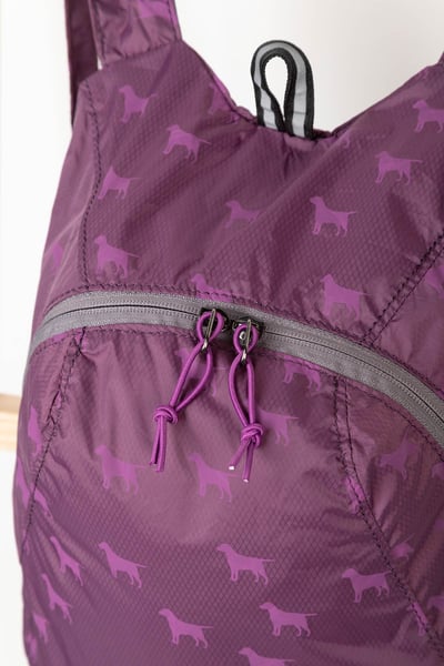 Packbarer Taschenrucksack - Wedelnder Hund Lila
