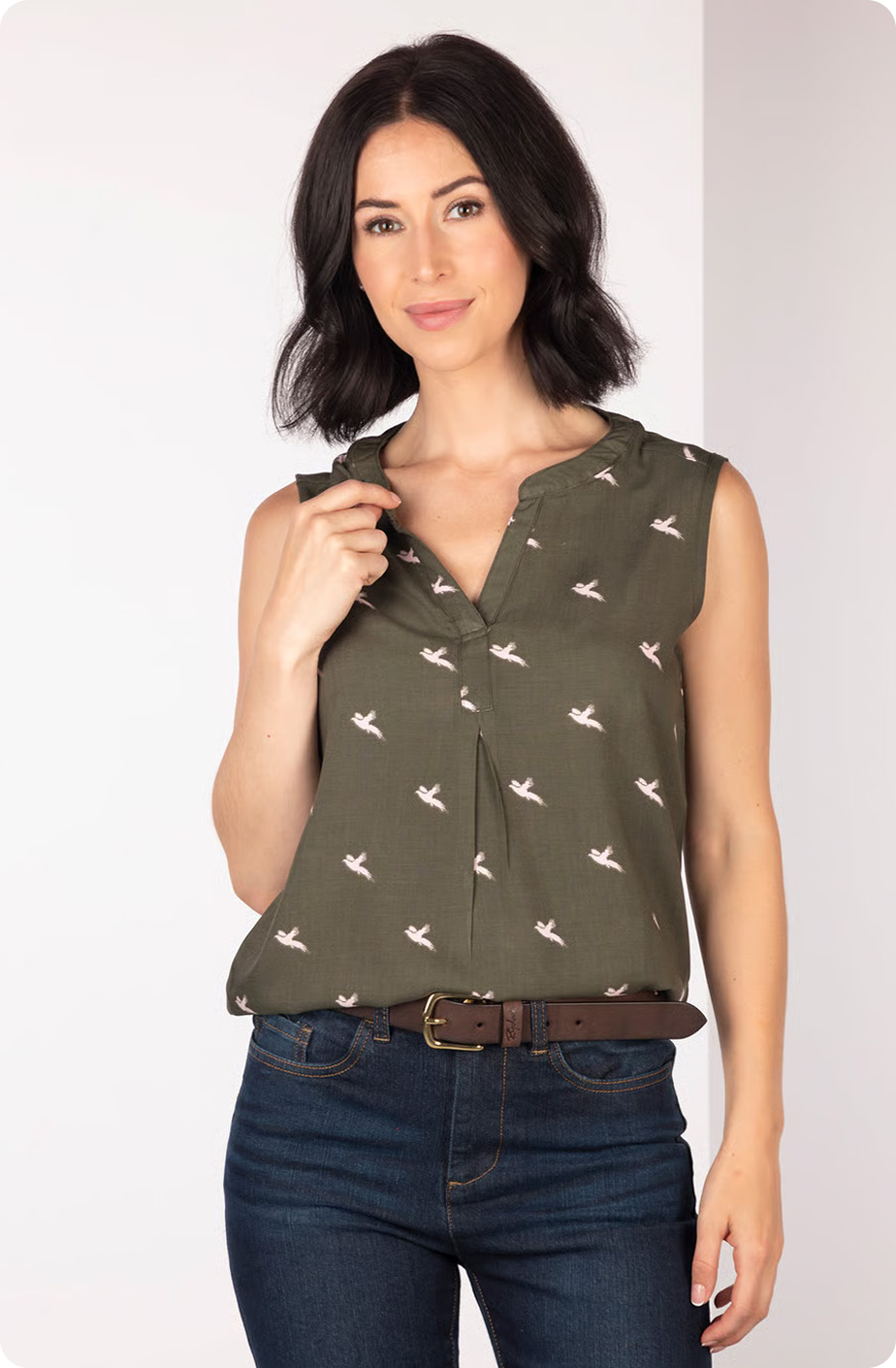 Ladies Sleeveless Blouse