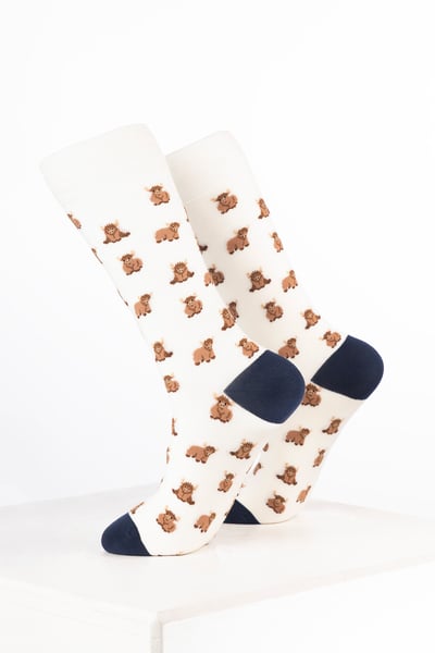 Women’s Bamboo Rich Cow Ankle Socks - Highland Cow Cream