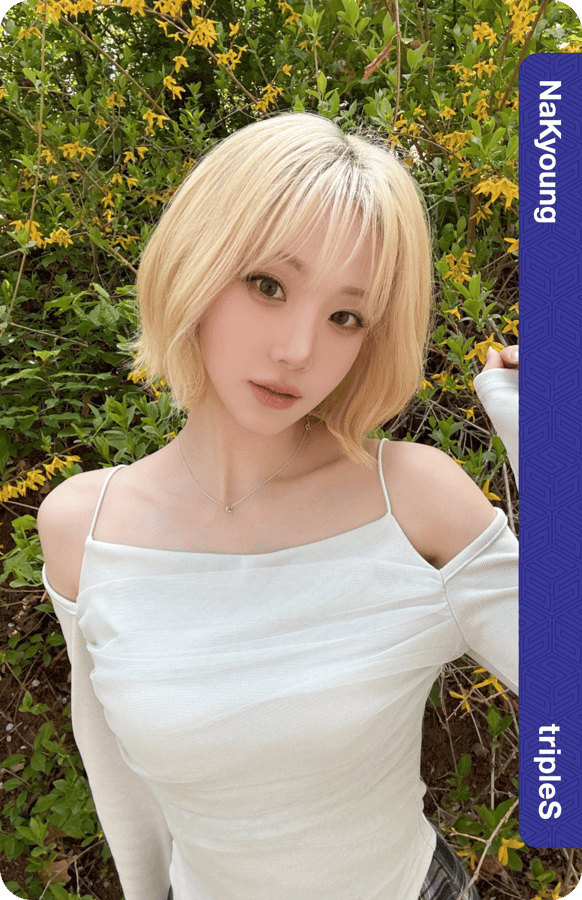 tripleS AAA ナギョン Objekt A207a ♡ sddefault.jpg