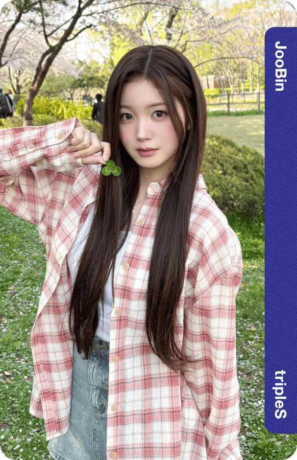 tripleS AAA ナギョン Objekt A207a ♡ sddefault.jpg
