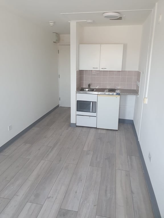 1 Bed Studio, Flat
