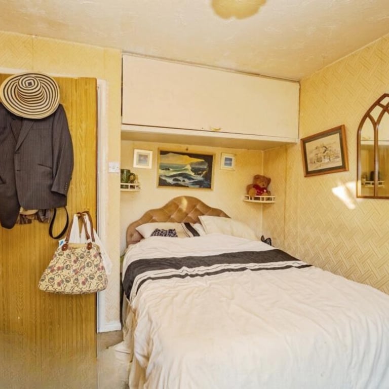 1 Bed Maisonette, Flat