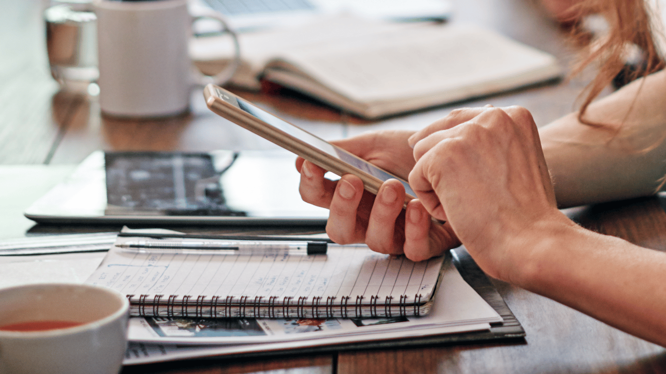 How To Text Your Auto Repair Shop Customers