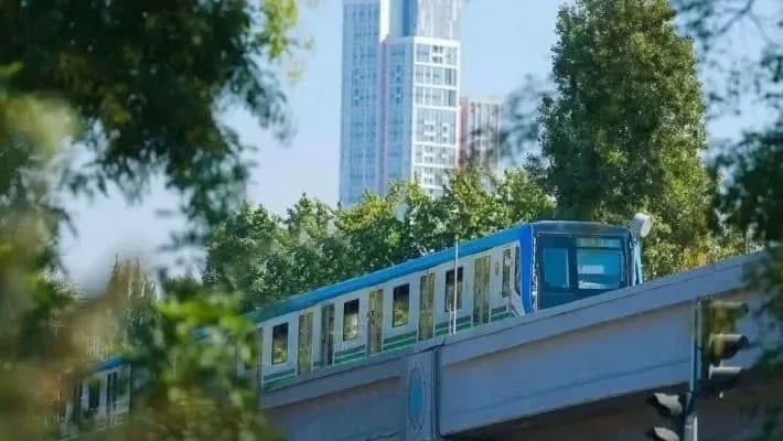 Метро Ташкента второй раз за сентябрь установило рекорд пассажиропотока