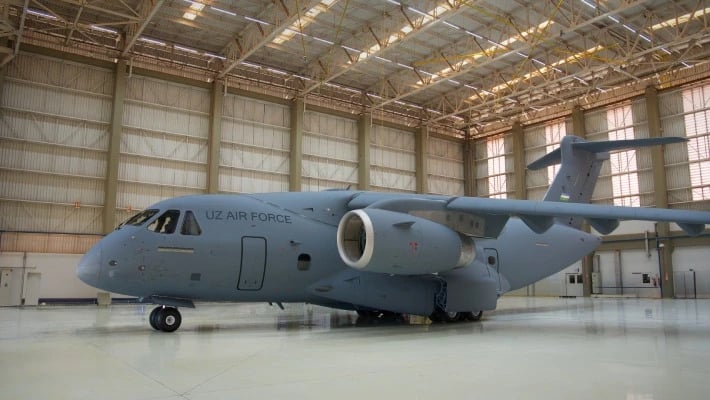 Embraer передала Узбекистану первый C-390 Millennium