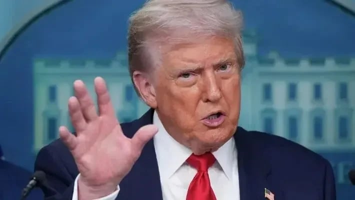 Дональд Трамп отложил удары по энергетике Ирана