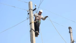 В Узбекистане уволили руководителей 44 электросетей
