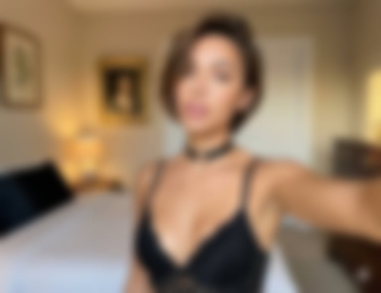 Candid bedroom portrait prompt structure - AI generated image using Nano Banana Pro prompt