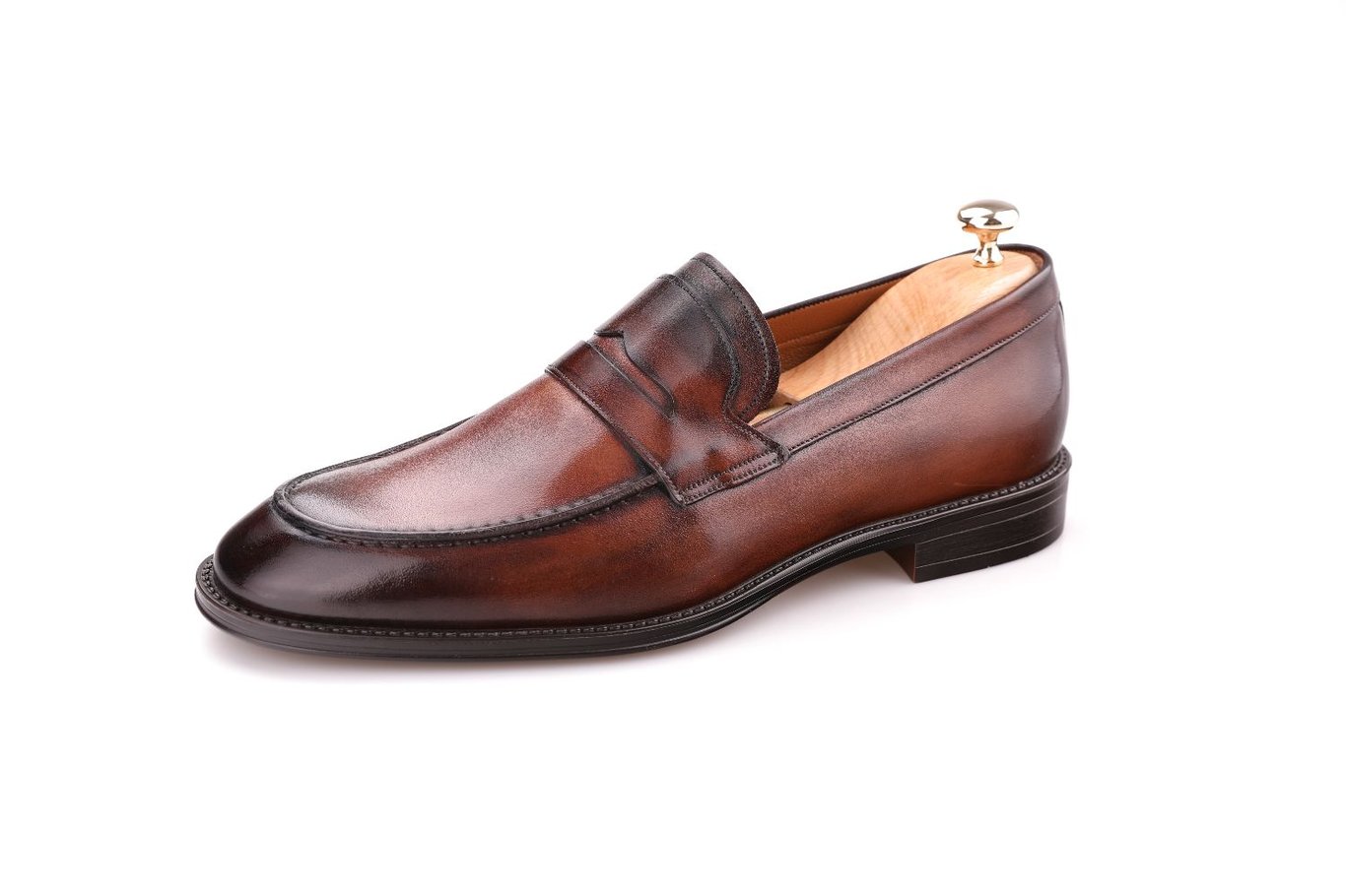 Leather Upper Men  Classical Shoes - Quality Leather Product Manufactured By Fmvshoes Diş Ti̇caret Ltd Şti̇. Contact For B2B Orders.