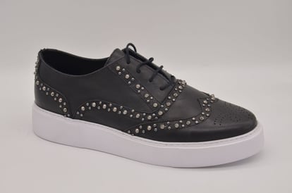 Studded Genuine Leather Brogue Platform Sneaker - Quality Leather Product Manufactured By Çetsan Ayakkabı Sanayi Ve Ticaret Limited Şirketi. Contact For B2B Orders.