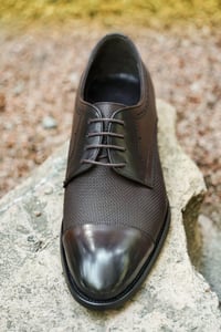 Dark Brown Oxford Dress Shoe Textured Design - Quality Leather Product Manufactured By Gokman Ayakkabi Ve Deri̇ Mamulleri̇ İth. İhr. San Ve Ti̇c. Ltd. Şti̇.. Contact For B2B Orders.