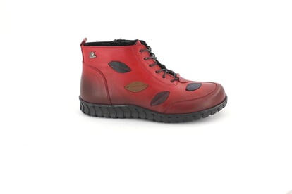 Einzigartige Leder Stiefeletten Mit Blatt Design - Qualitatives Lederprodukt Hergestellt Von Venüs Ayakkabicilik Ve Deri̇ Ürünleri̇ San. Ve Ti̇c. Ltd. Şti̇.. Kontakt Für B2B-Bestellungen.