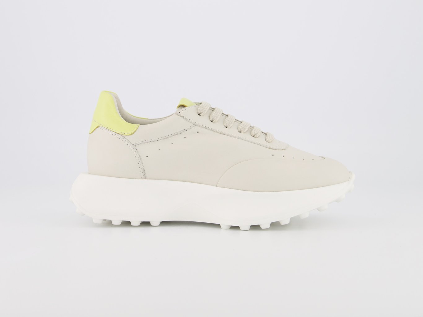 Шикарные Кожаные Кроссовки Off White С Лаймовым Акцентом - Качественный Кожаный Продукт Производства Makfi̇ne Deri̇ Ürünleri̇ Ve İnşaat Diş Ti̇c. San. Paz. Ltd. Şti̇.. Обращайтесь Для B2B Заказов.