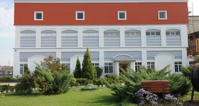TOPRAK KÜRK