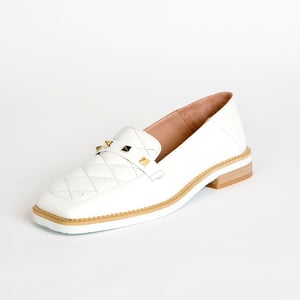 White Leather Quilted Studded Loafer Shoe - Quality Leather Product Manufactured By Azra Ayakkabı. Contact For B2B Orders.